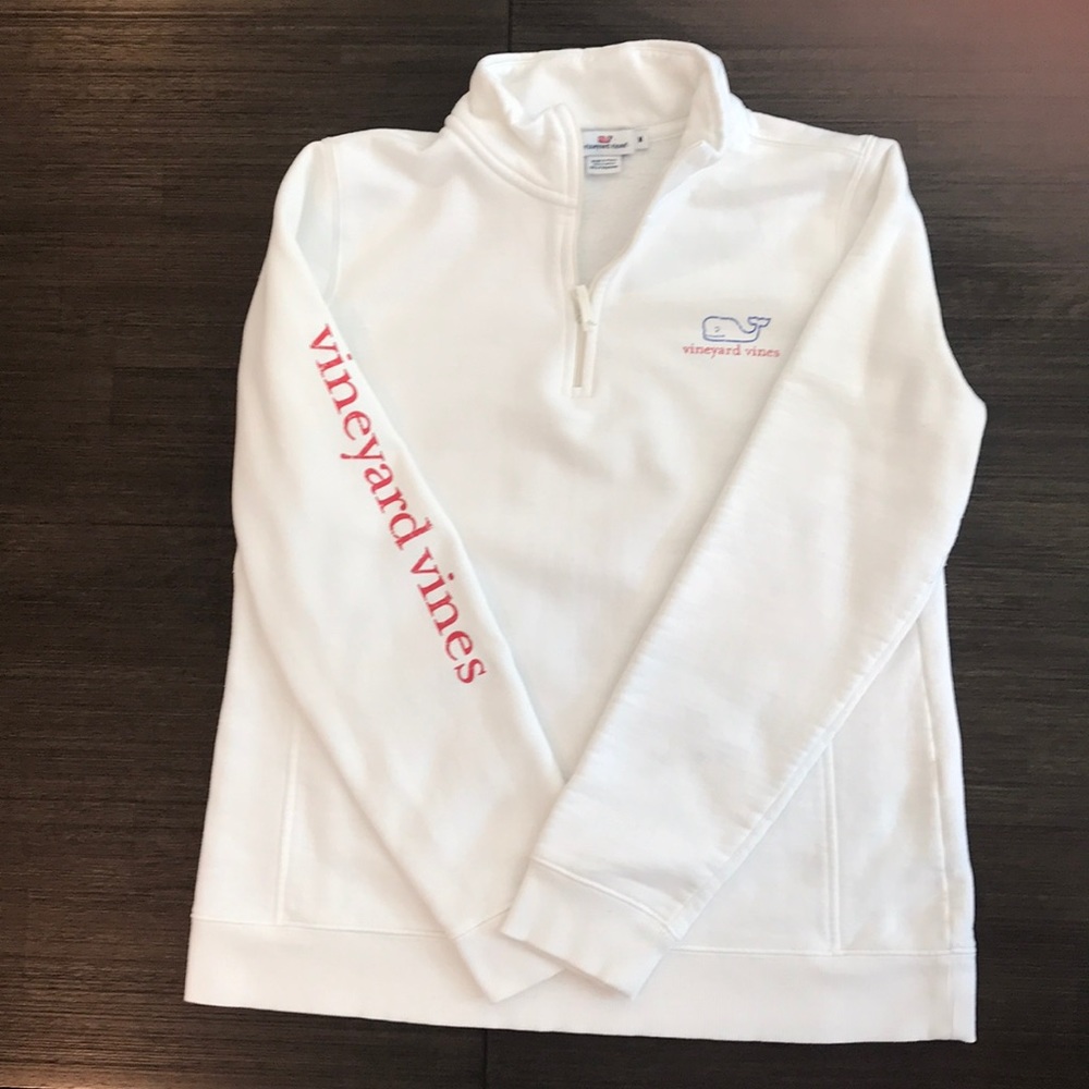 Vineyard Vines white 1/2 zip pullover, women’s med